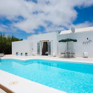 Pippa Villa Puerto del Carmen (Lanzarote)